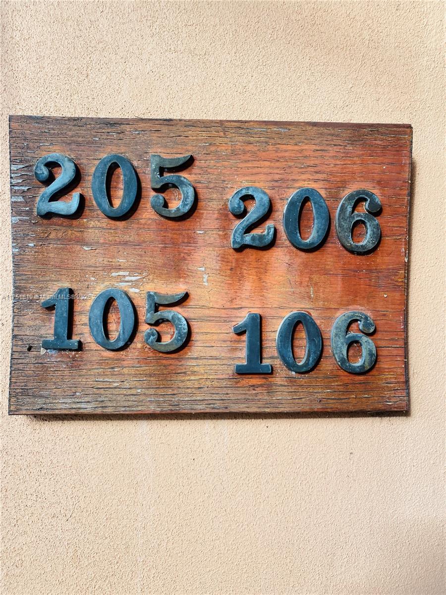 200 Azure Way Miami Springs, FL 33166