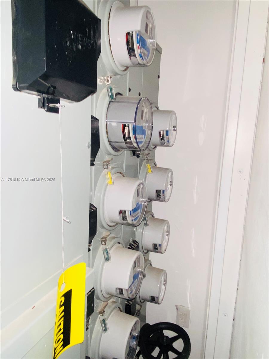 200 Azure Way Miami Springs, FL 33166