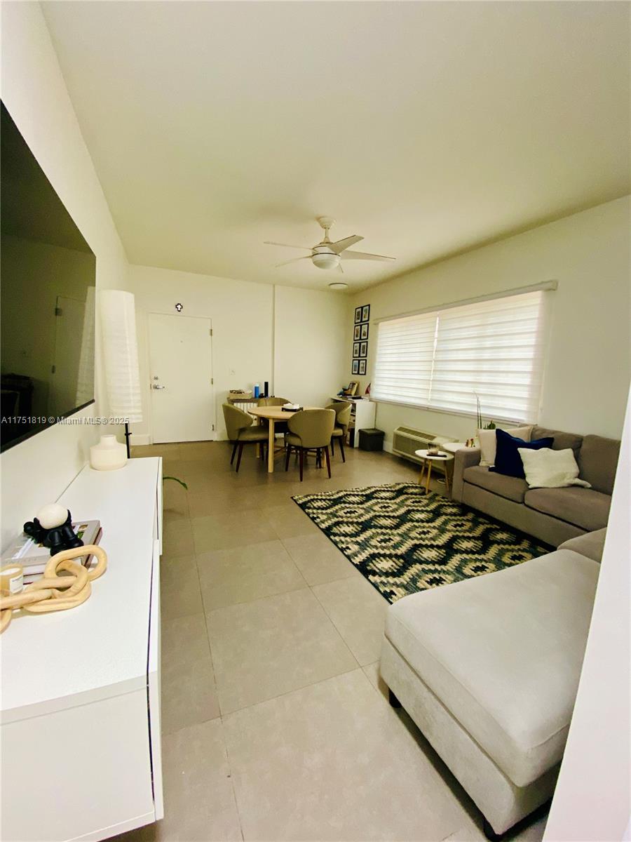 200 Azure Way Miami Springs, FL 33166