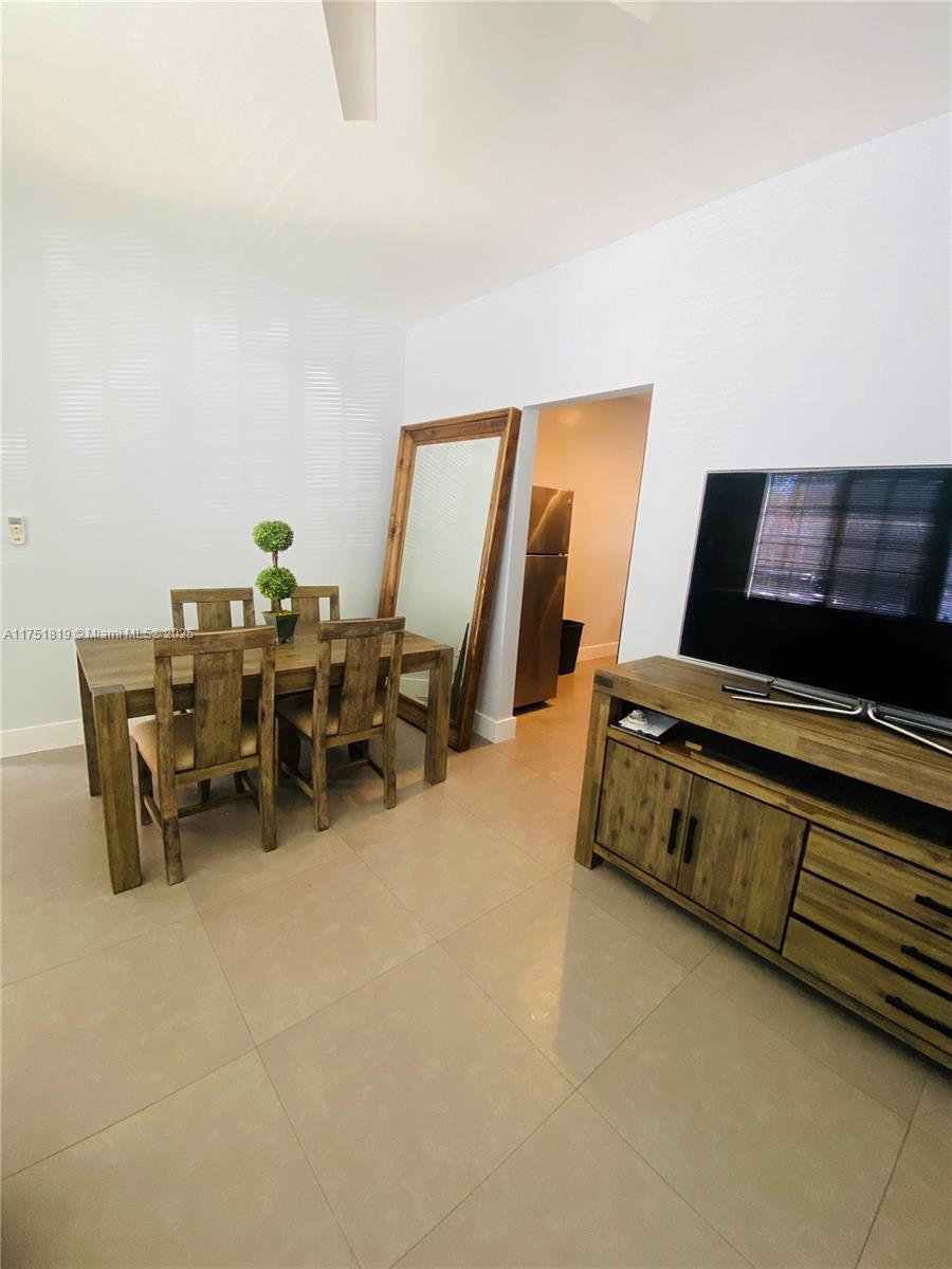 200 Azure Way Miami Springs, FL 33166