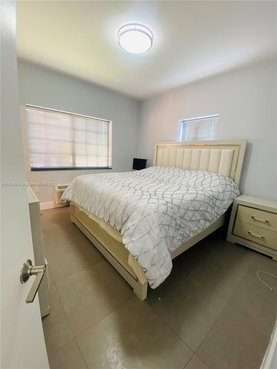 200 Azure Way Miami Springs, FL 33166