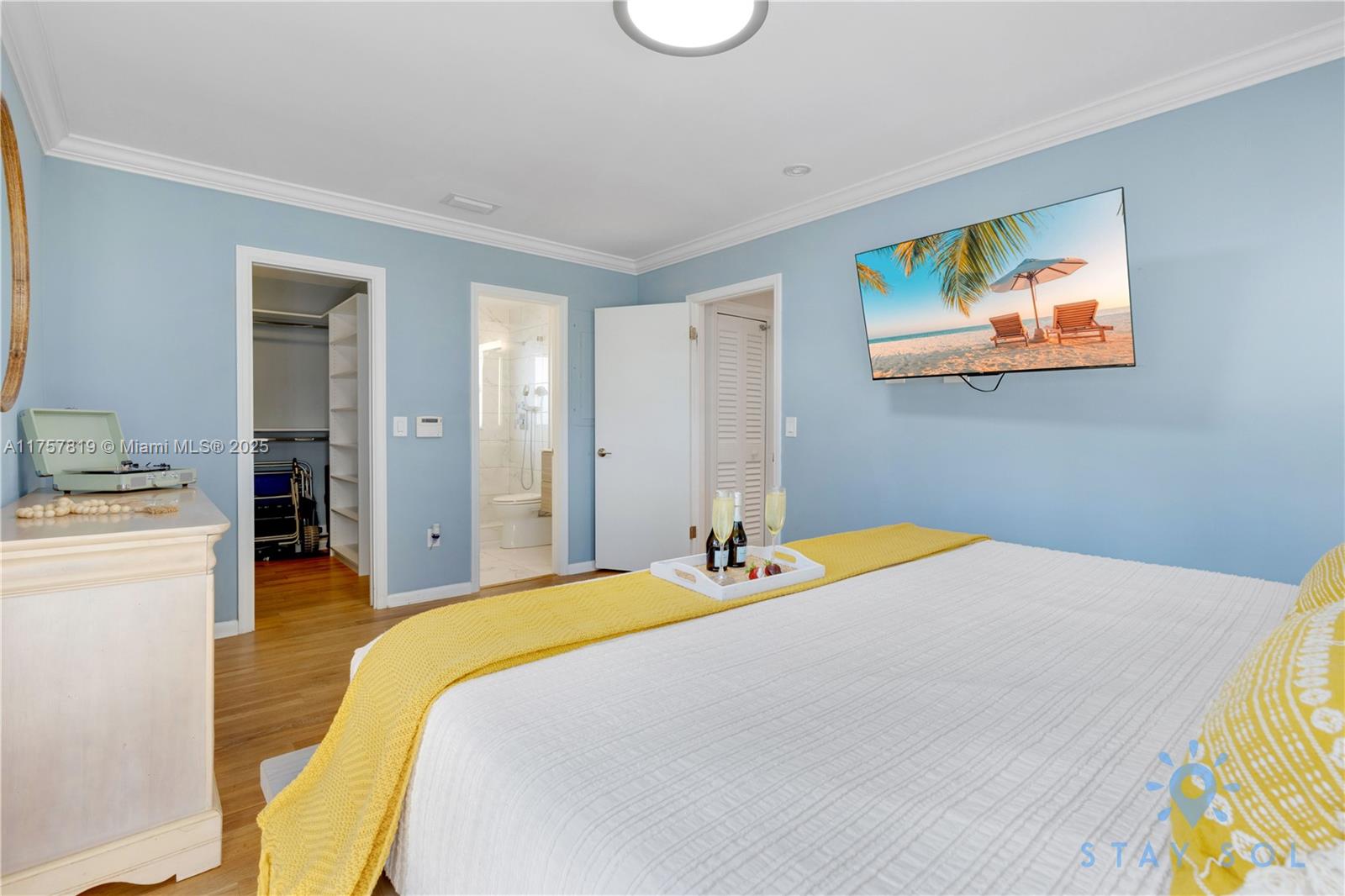 328 Missouri St #. Hollywood, FL 33019