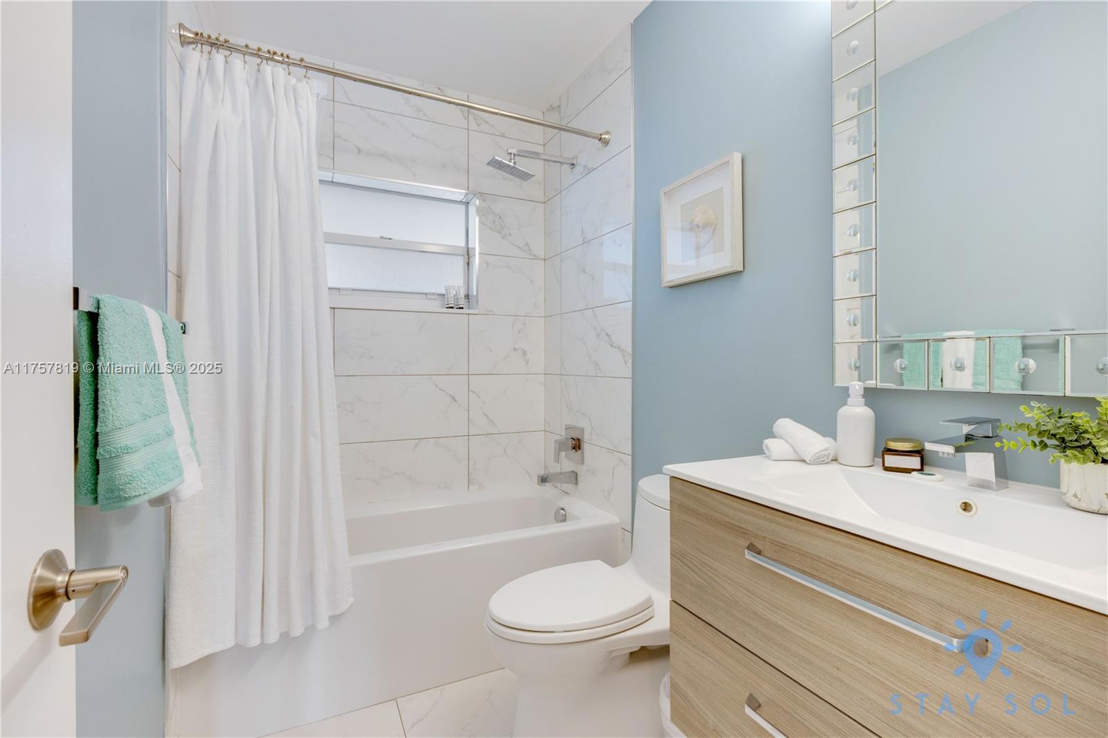 328 Missouri St #. Hollywood, FL 33019