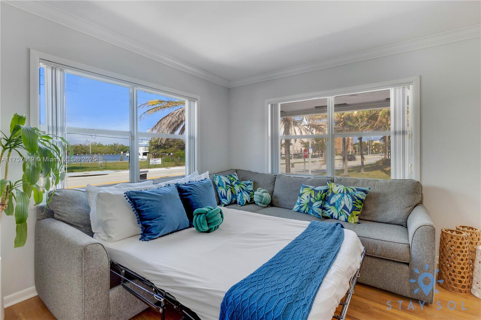 328 Missouri St #. Hollywood, FL 33019