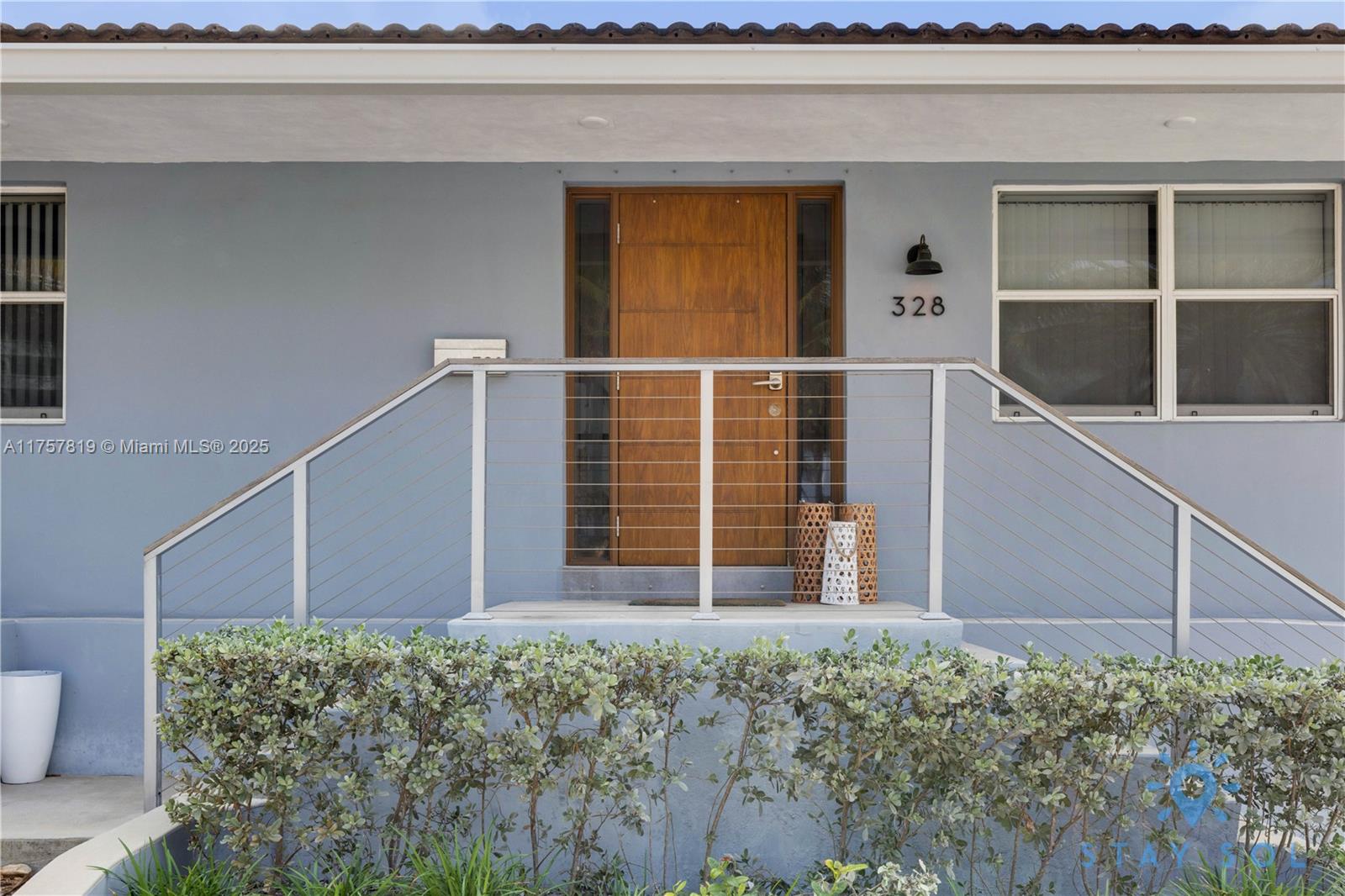 328 Missouri St #. Hollywood, FL 33019