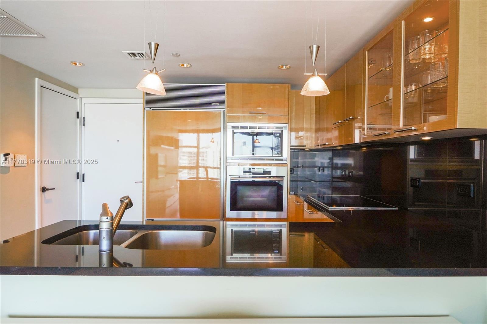 image The Carillon Center Tower9