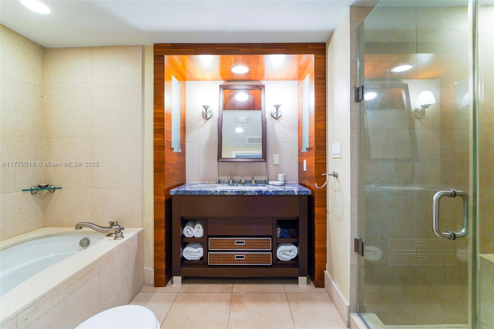 image The Carillon Center Tower12