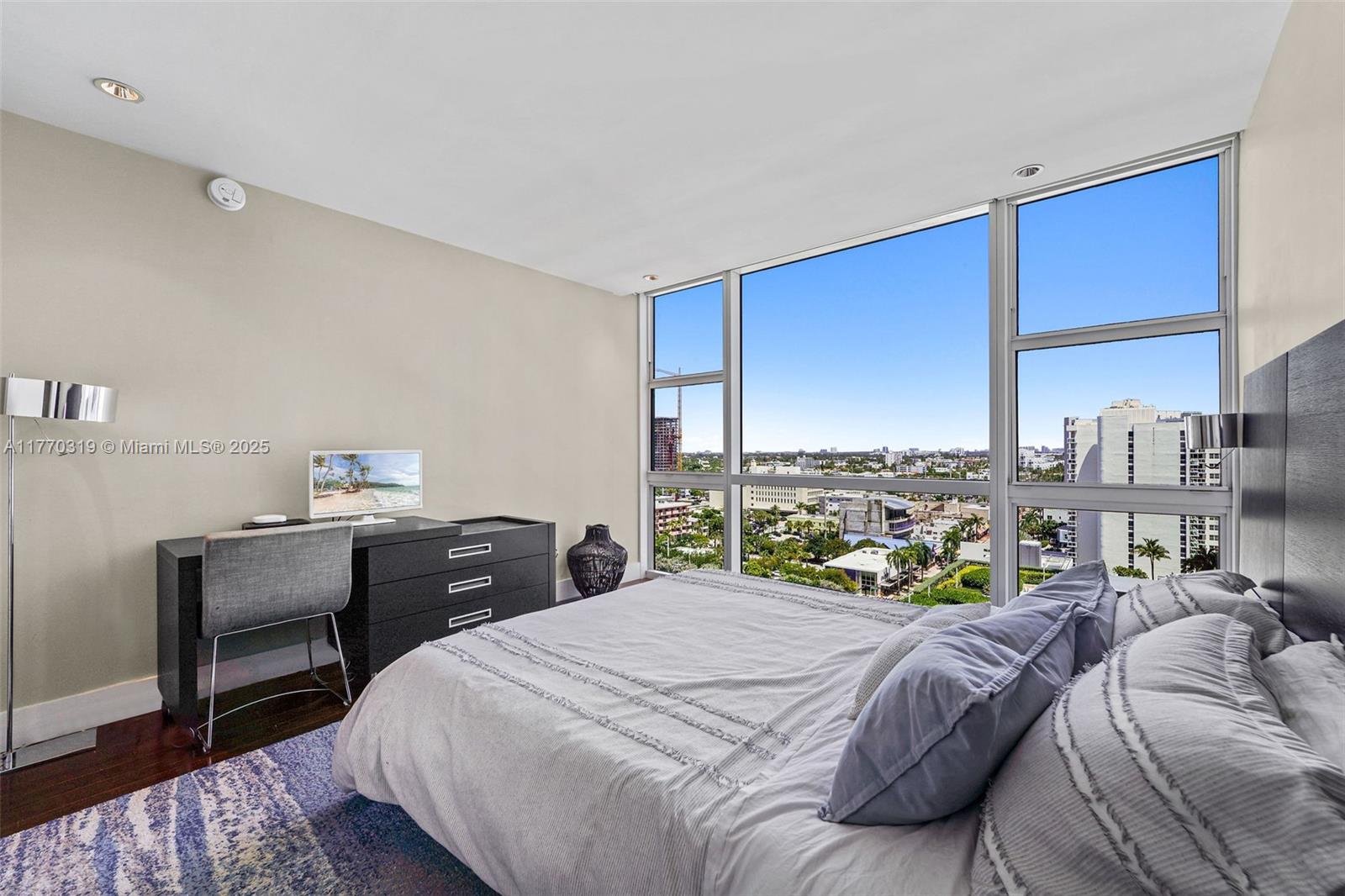 image The Carillon Center Tower13