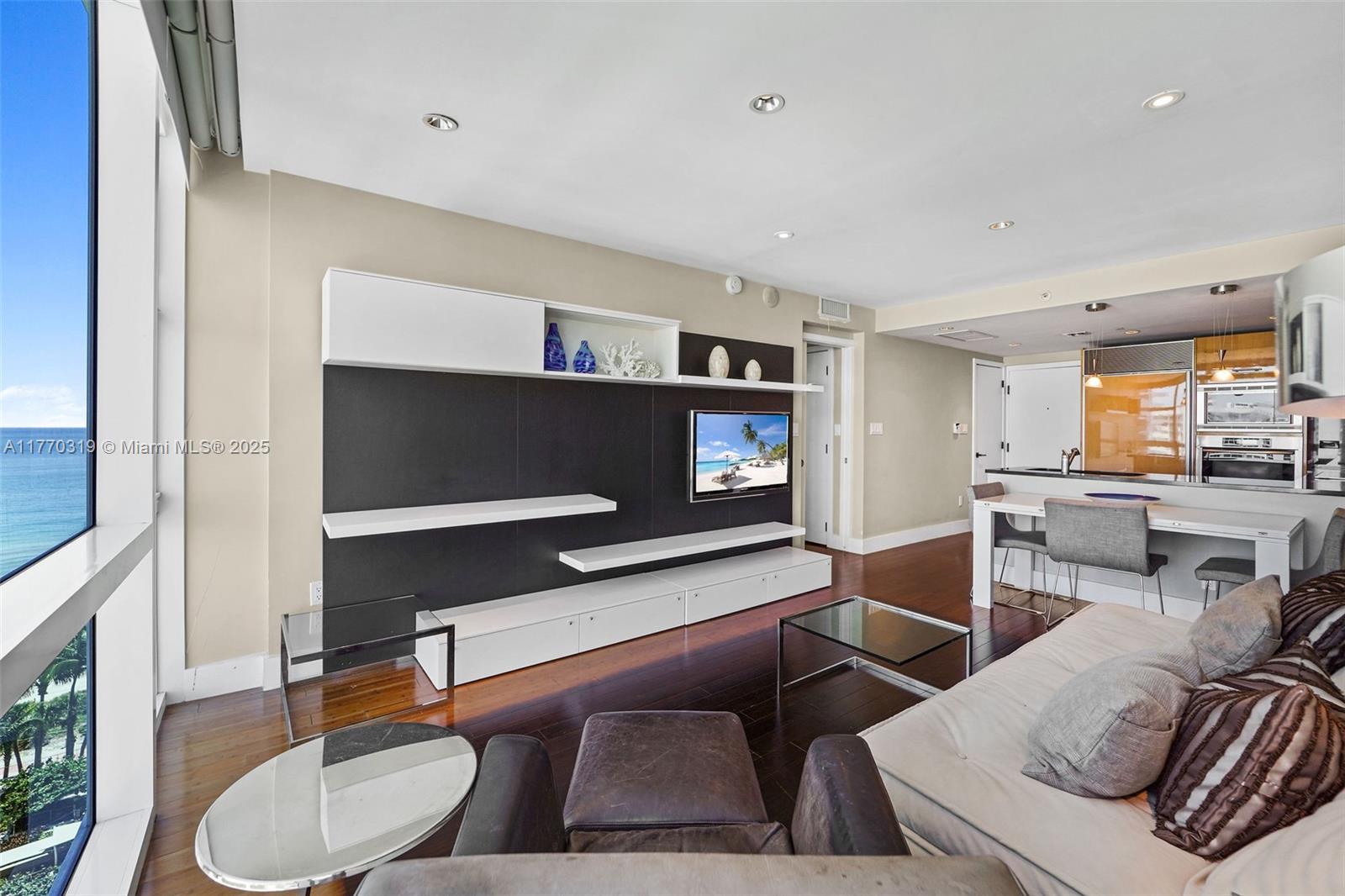 image The Carillon Center Tower17