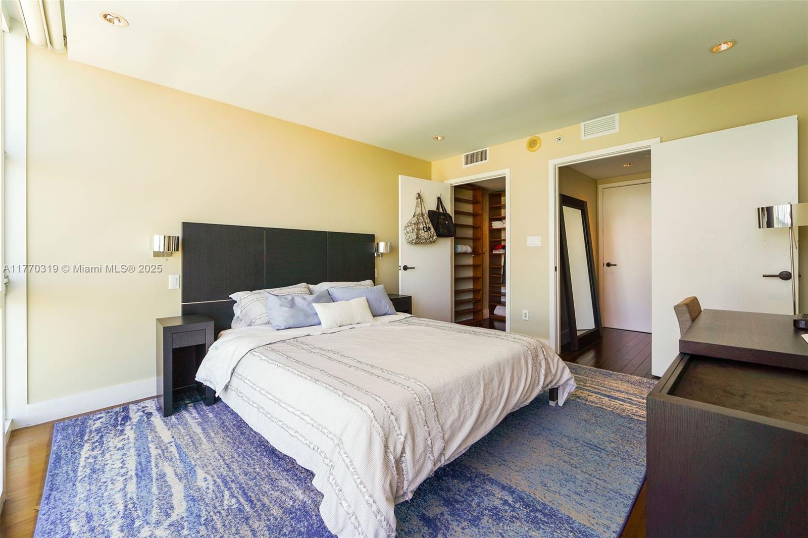 image The Carillon Center Tower7