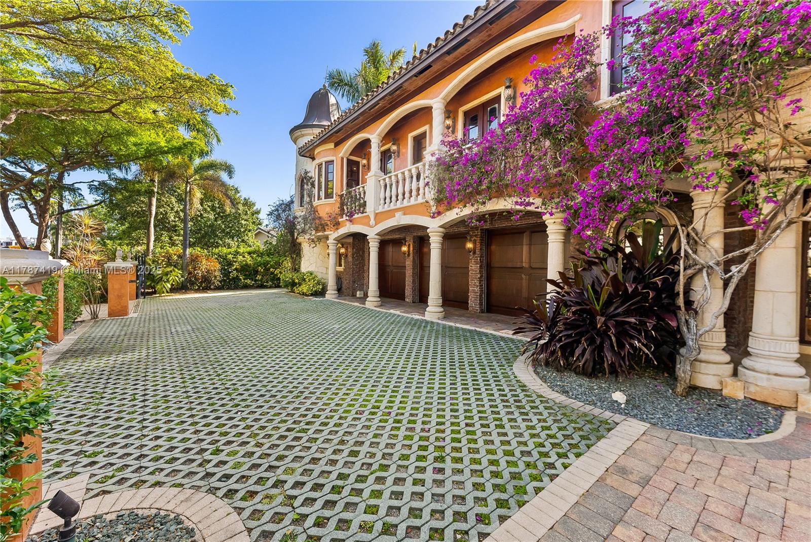 609 2nd Key Dr Fort Lauderdale, FL 33304