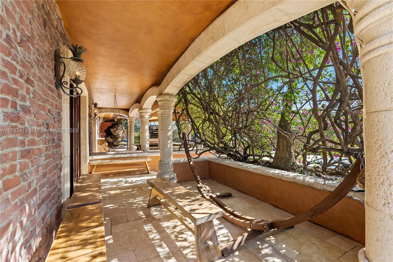 609 2nd Key Dr Fort Lauderdale, FL 33304