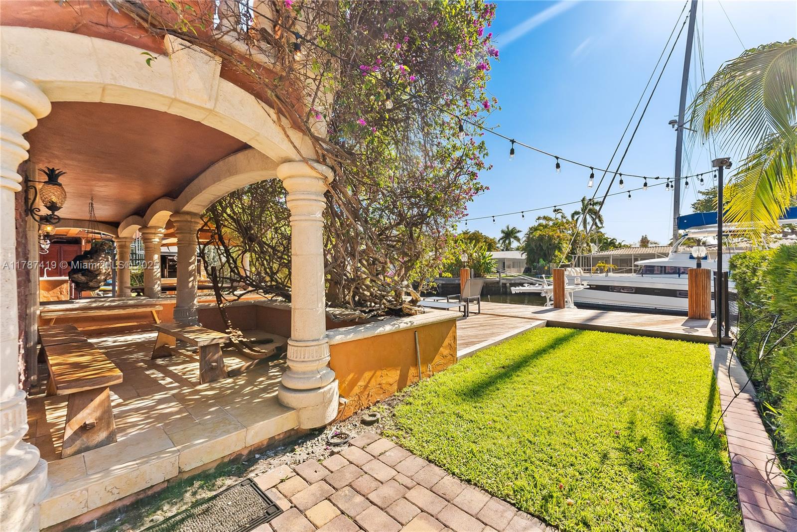 609 2nd Key Dr Fort Lauderdale, FL 33304