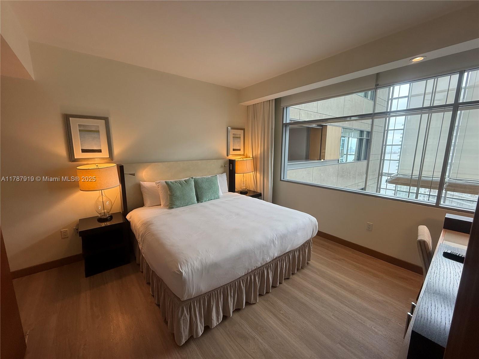 image Mayfield Condo7