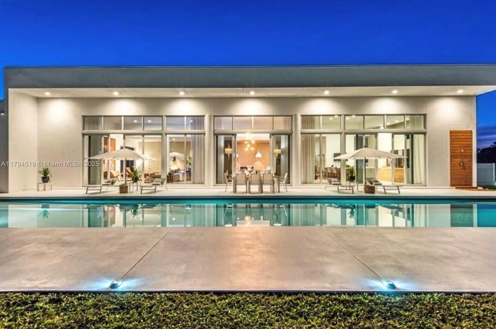 1901 SE Ranch Rd Jupiter, FL 33478