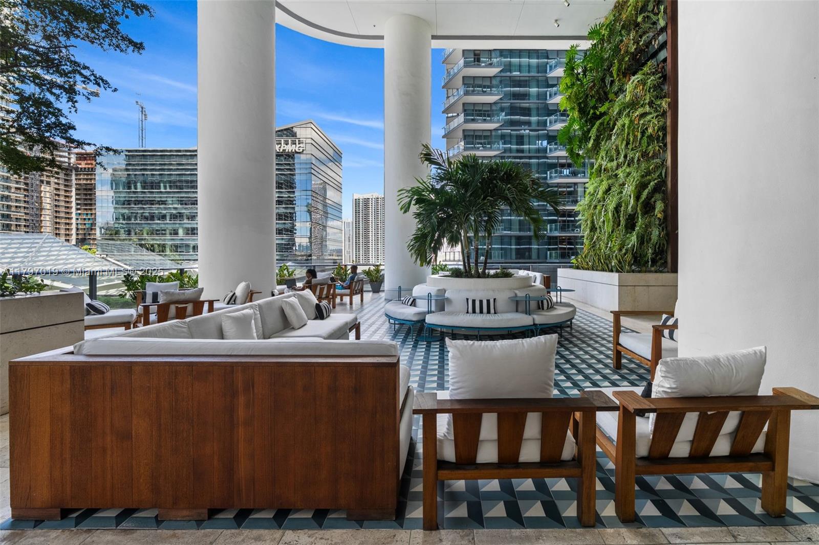 image Sls Lux Residences24