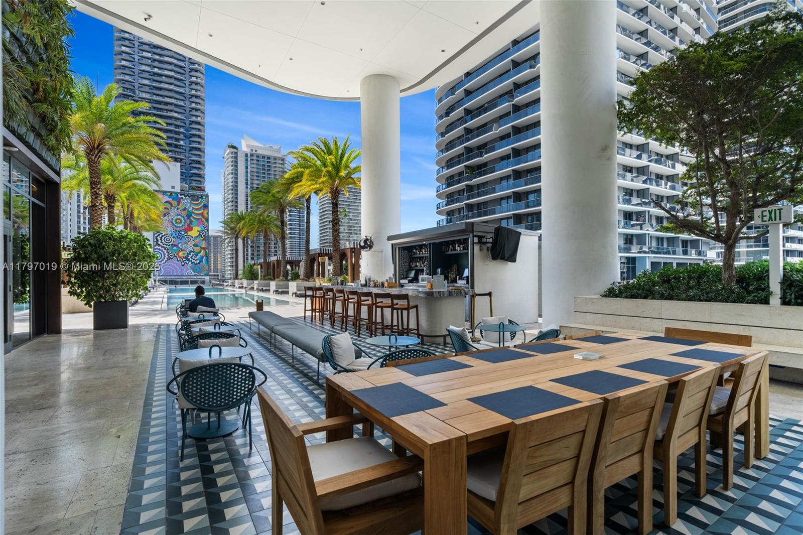 image Sls Lux Residences25