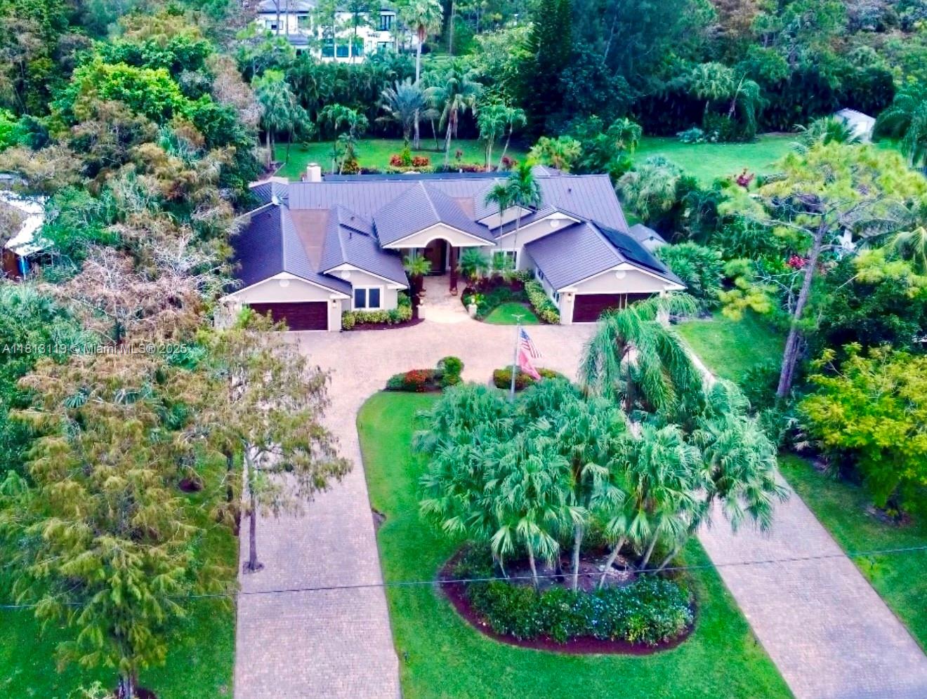 5954 NW 74th Ter