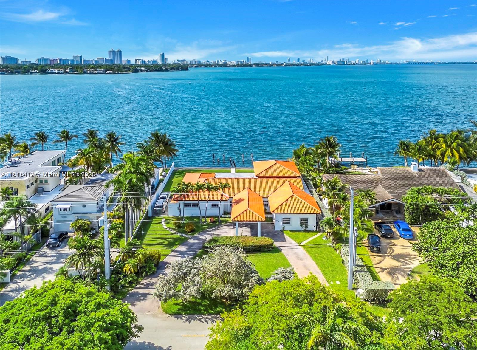 1730 Bay Dr Miami Beach, FL 33141