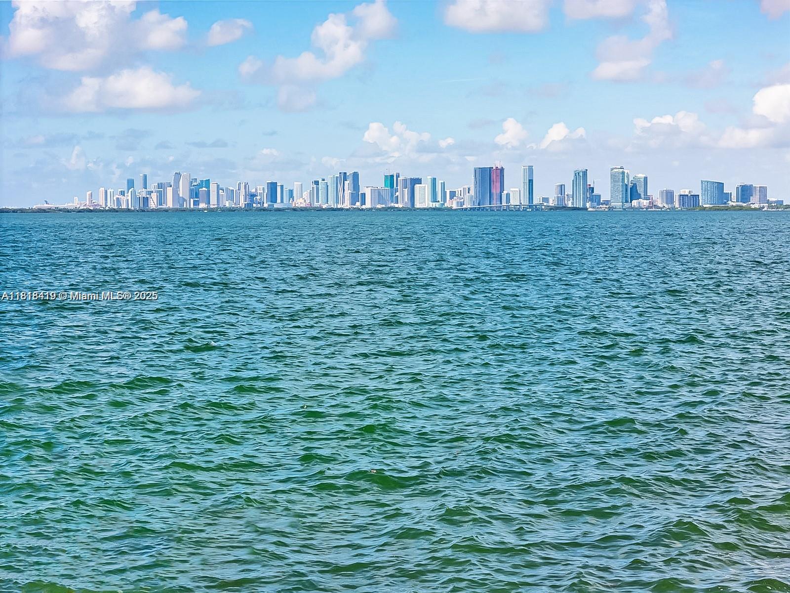 1730 Bay Dr Miami Beach, FL 33141