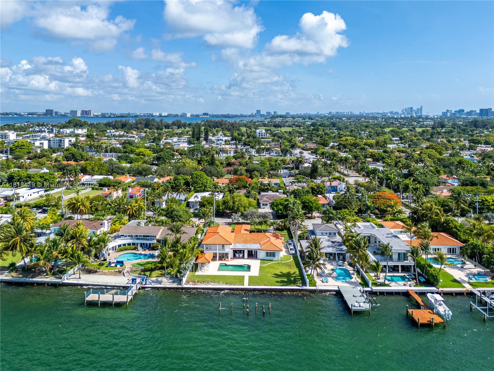 1730 Bay Dr Miami Beach, FL 33141