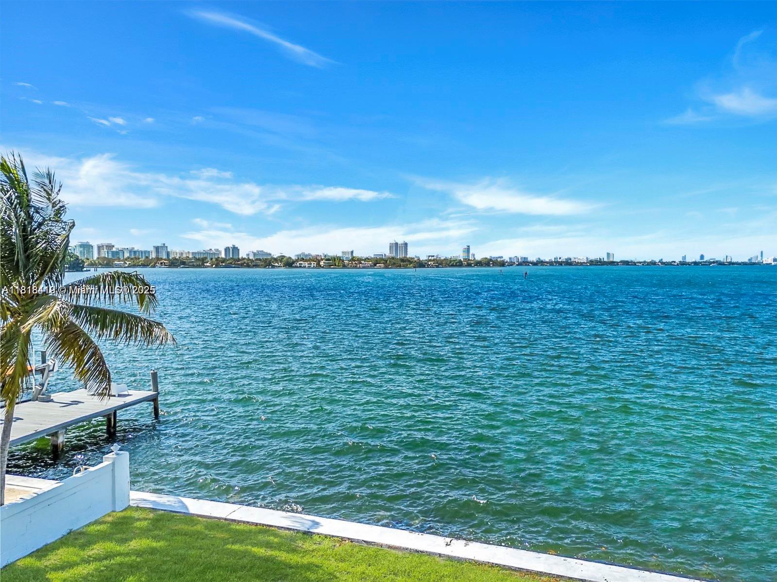 1730 Bay Dr Miami Beach, FL 33141