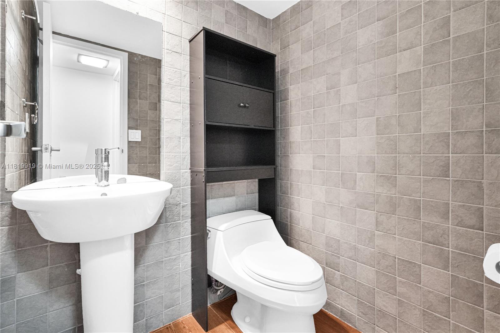 image Arlen House East20