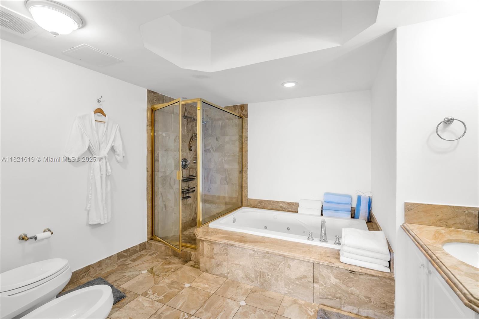 9559 Collins Ave #S8-G Surfside, FL 33154