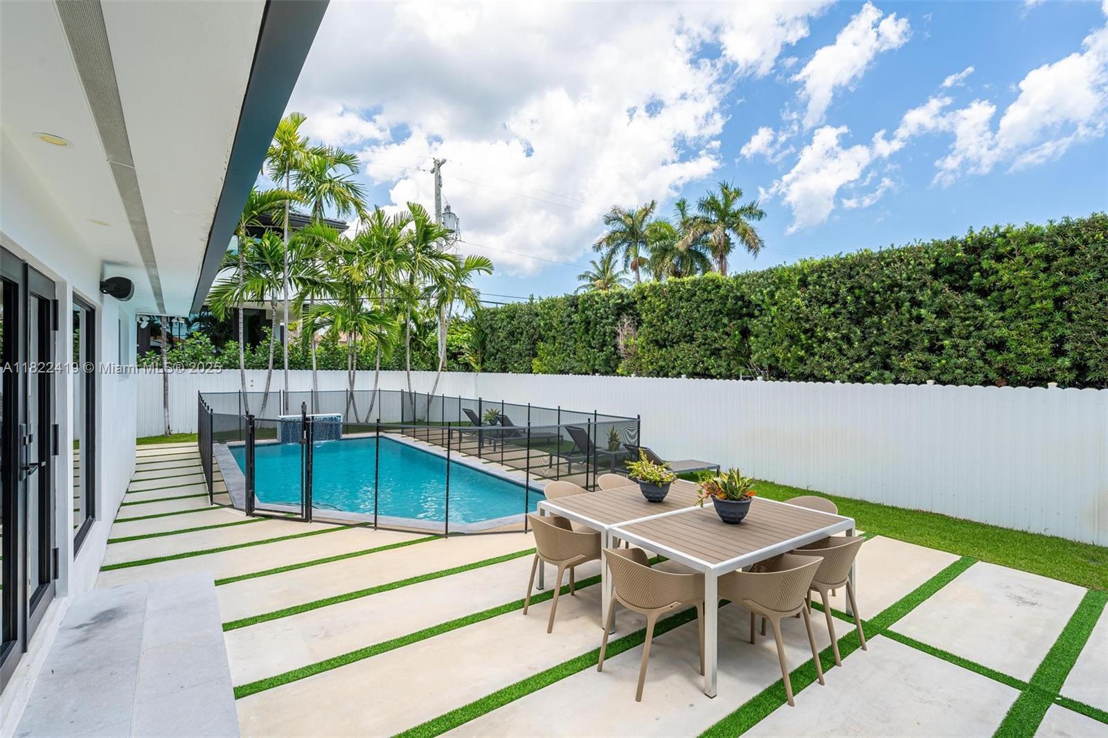 1331 97th St Bay Harbor Islands, FL 33154