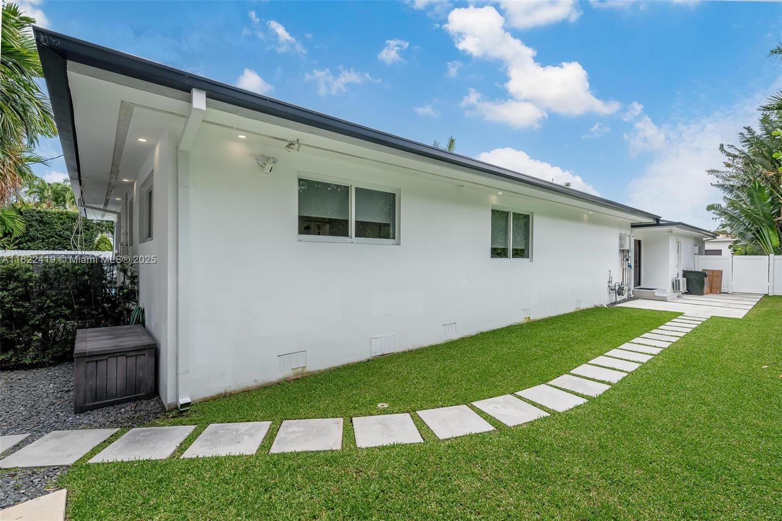 1331 97th St Bay Harbor Islands, FL 33154