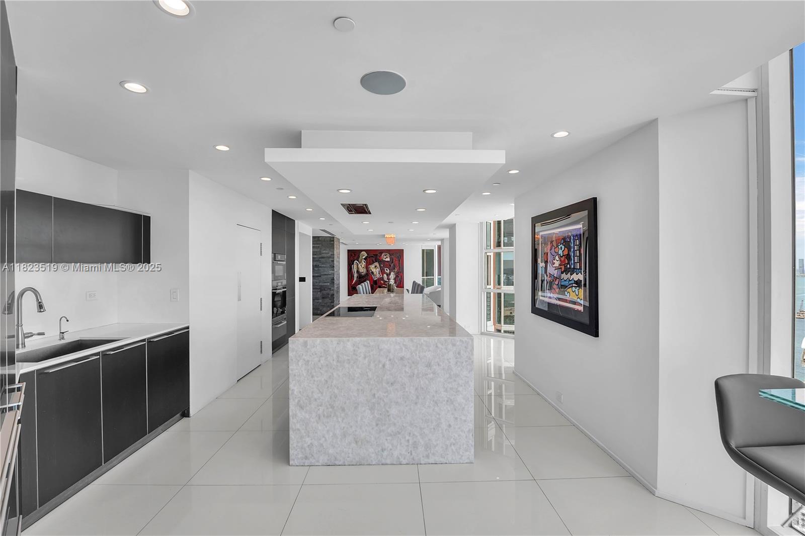 image Portofino Tower Condo18