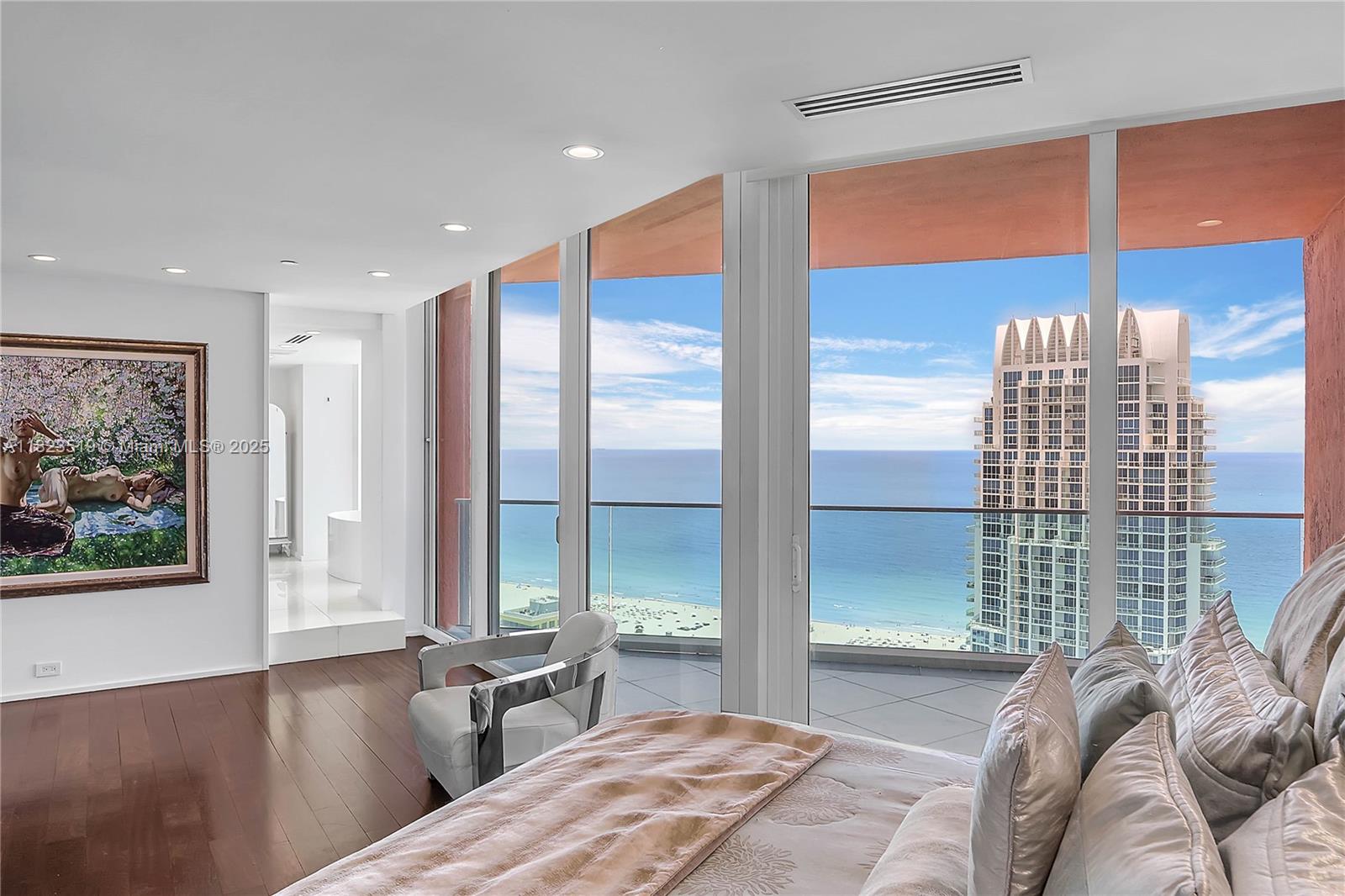 image Portofino Tower Condo24