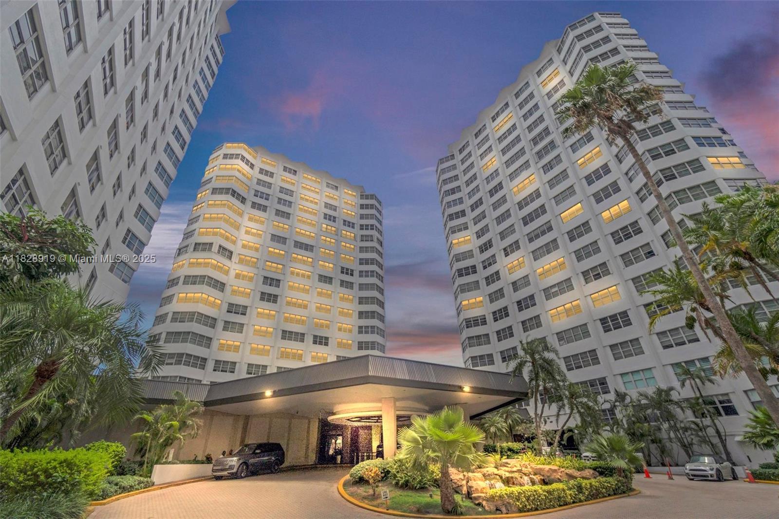905 Brickell Bay Dr #1823