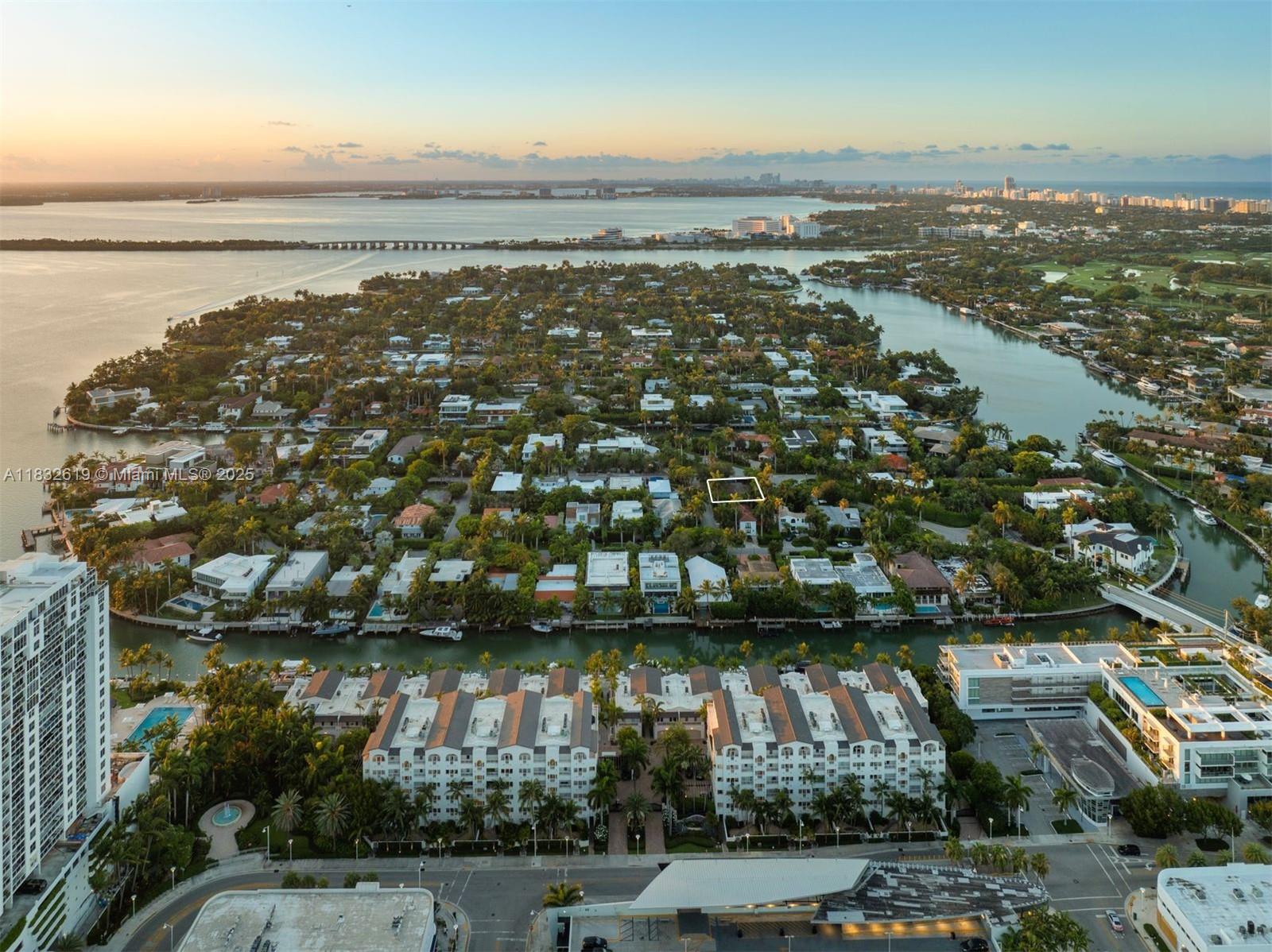 2121 Regatta Ave Miami Beach, FL 33140