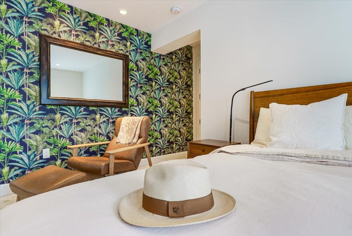 435 Ridgewood Rd Key Biscayne, FL 33149