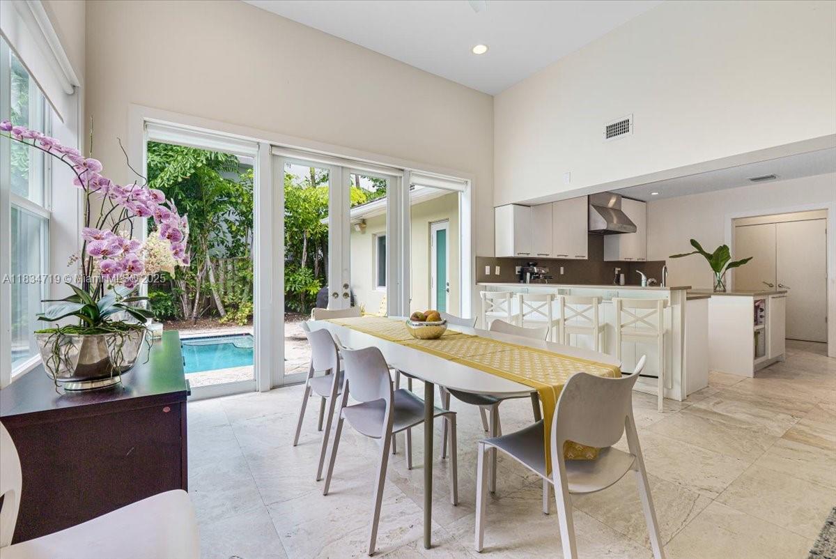 435 Ridgewood Rd Key Biscayne, FL 33149