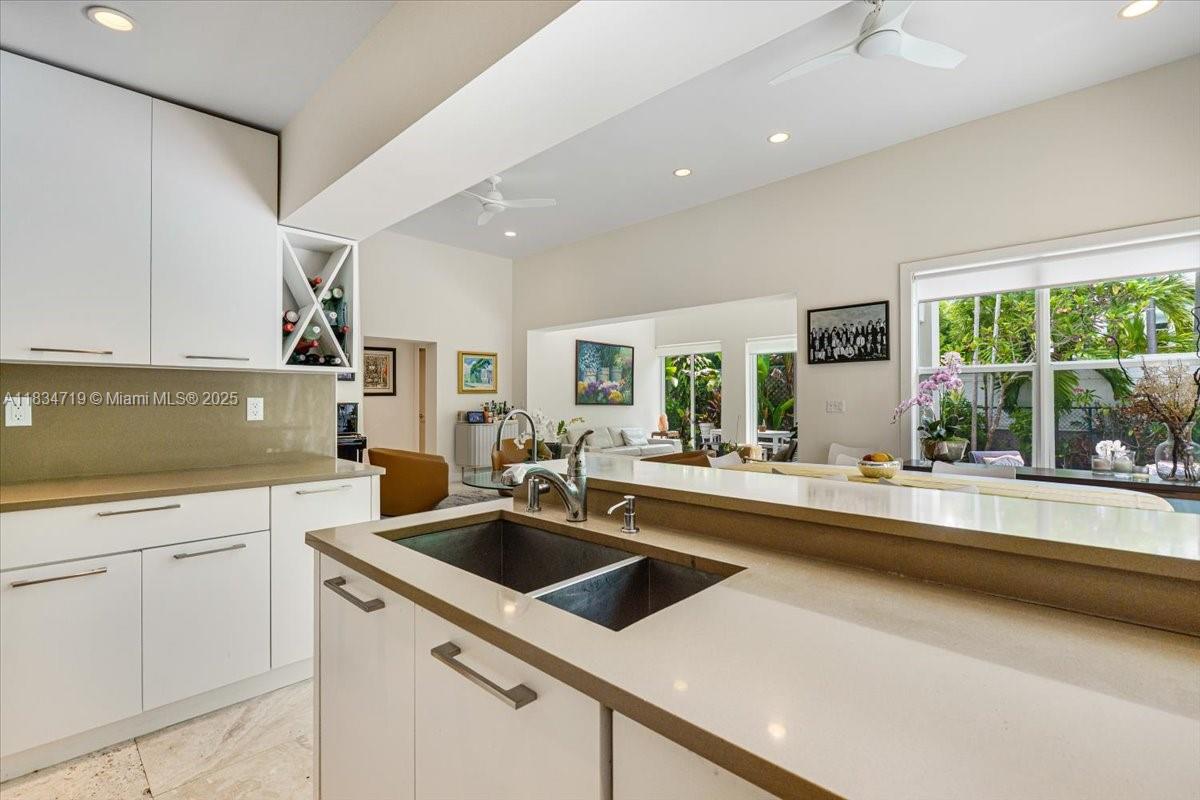 435 Ridgewood Rd Key Biscayne, FL 33149