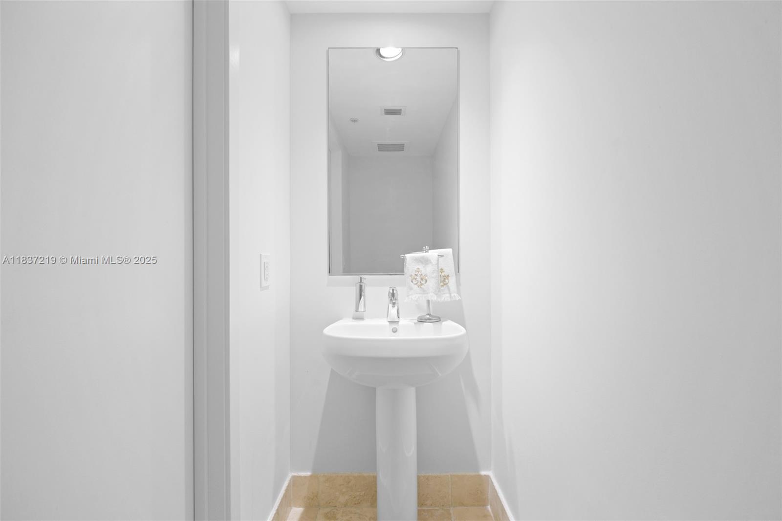 image Trump Royale21