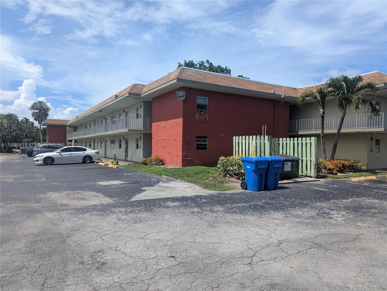 609 S State Rd 7th #2E