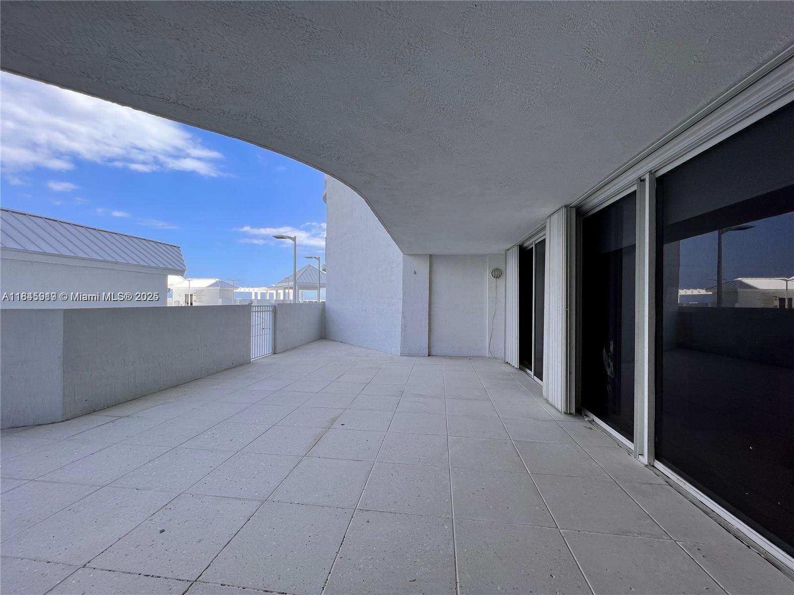 16711 Collins Ave #602 Sunny Isles Beach, FL 33160