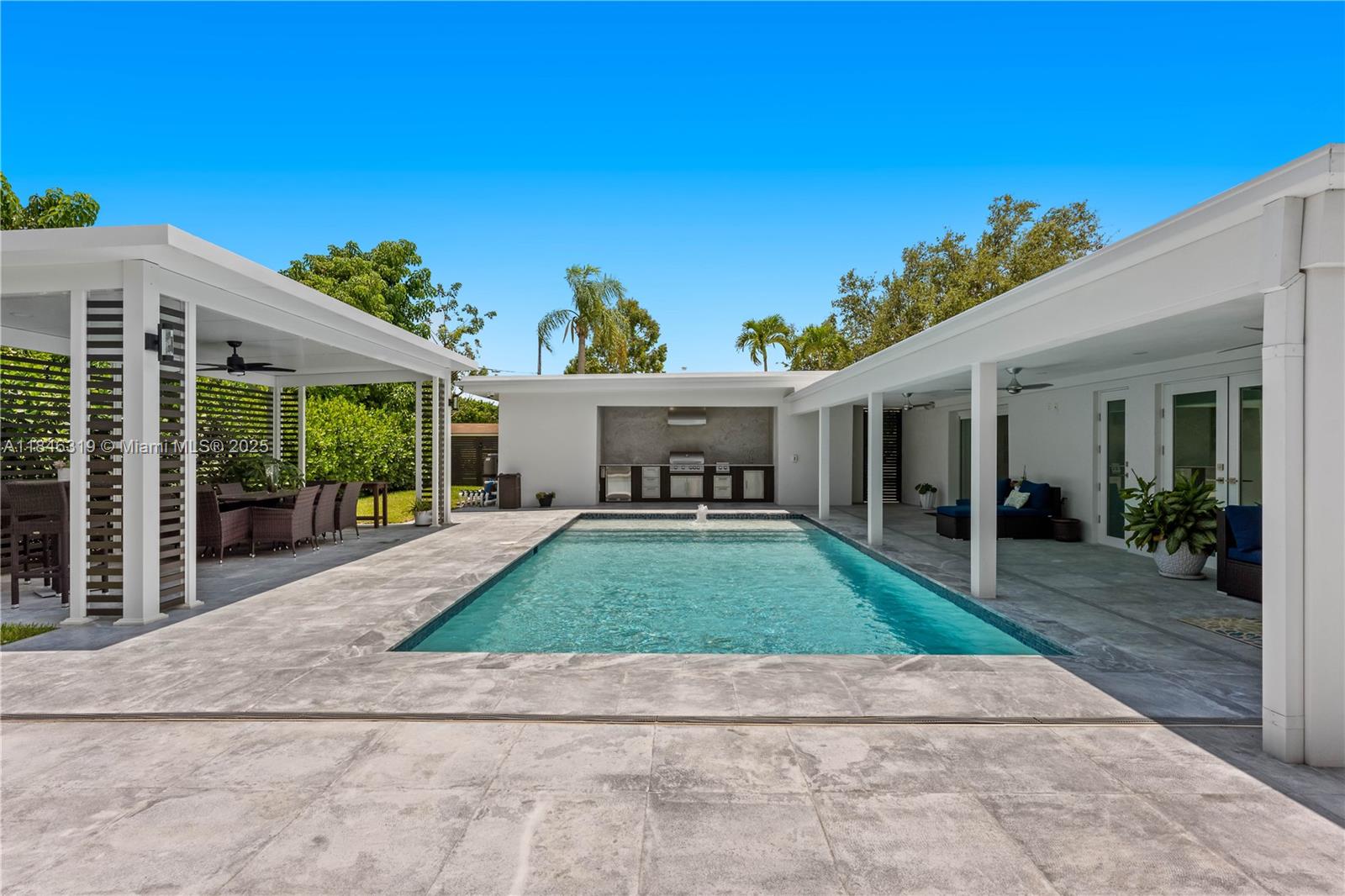 7425 SW 139th Ter Palmetto Bay, FL 33158