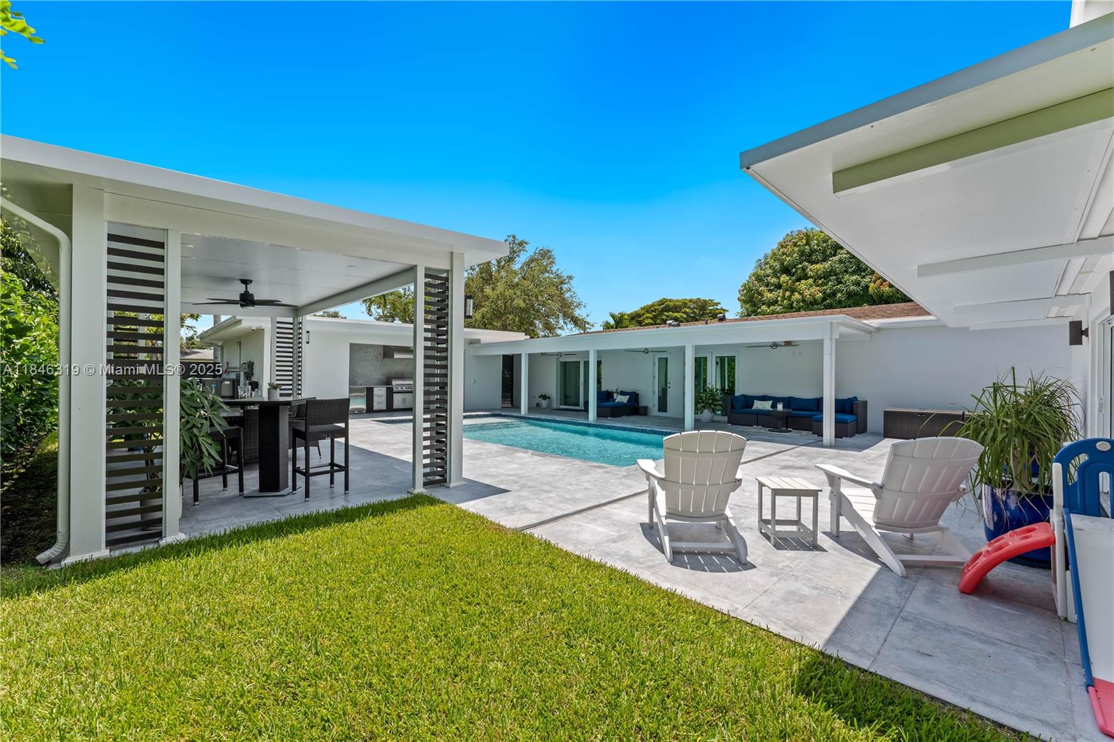 7425 SW 139th Ter Palmetto Bay, FL 33158