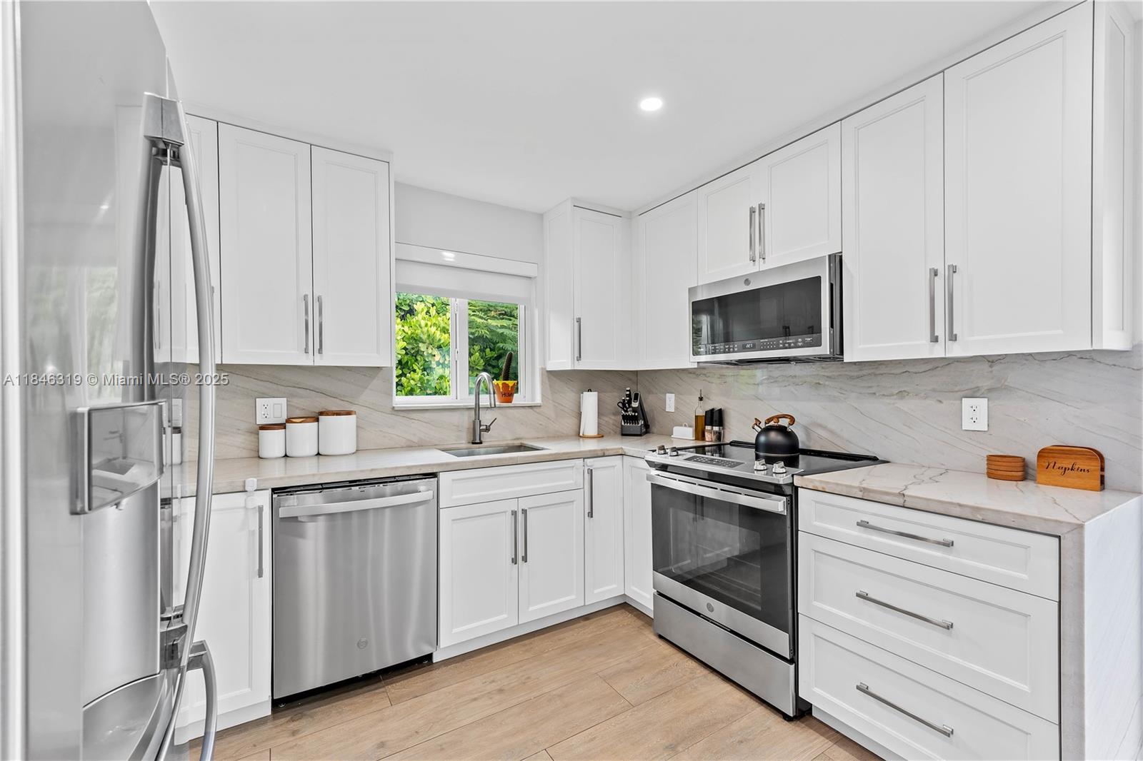 7425 SW 139th Ter Palmetto Bay, FL 33158