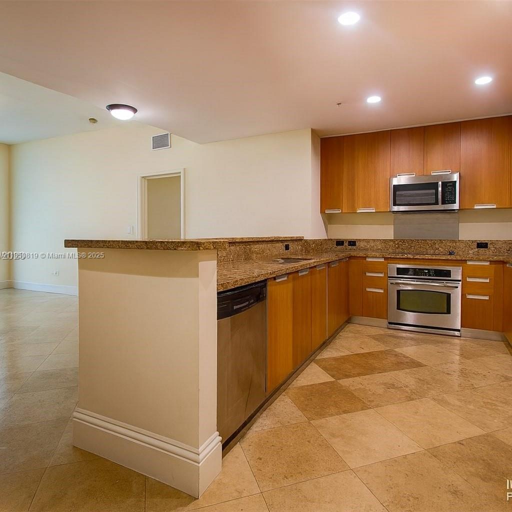 7901 Hispanola Ave #1409 North Bay Village, FL 33141