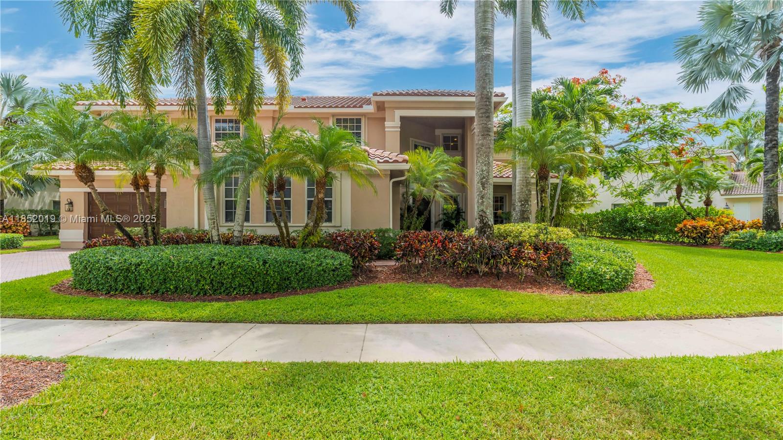 1020 Nautica Dr