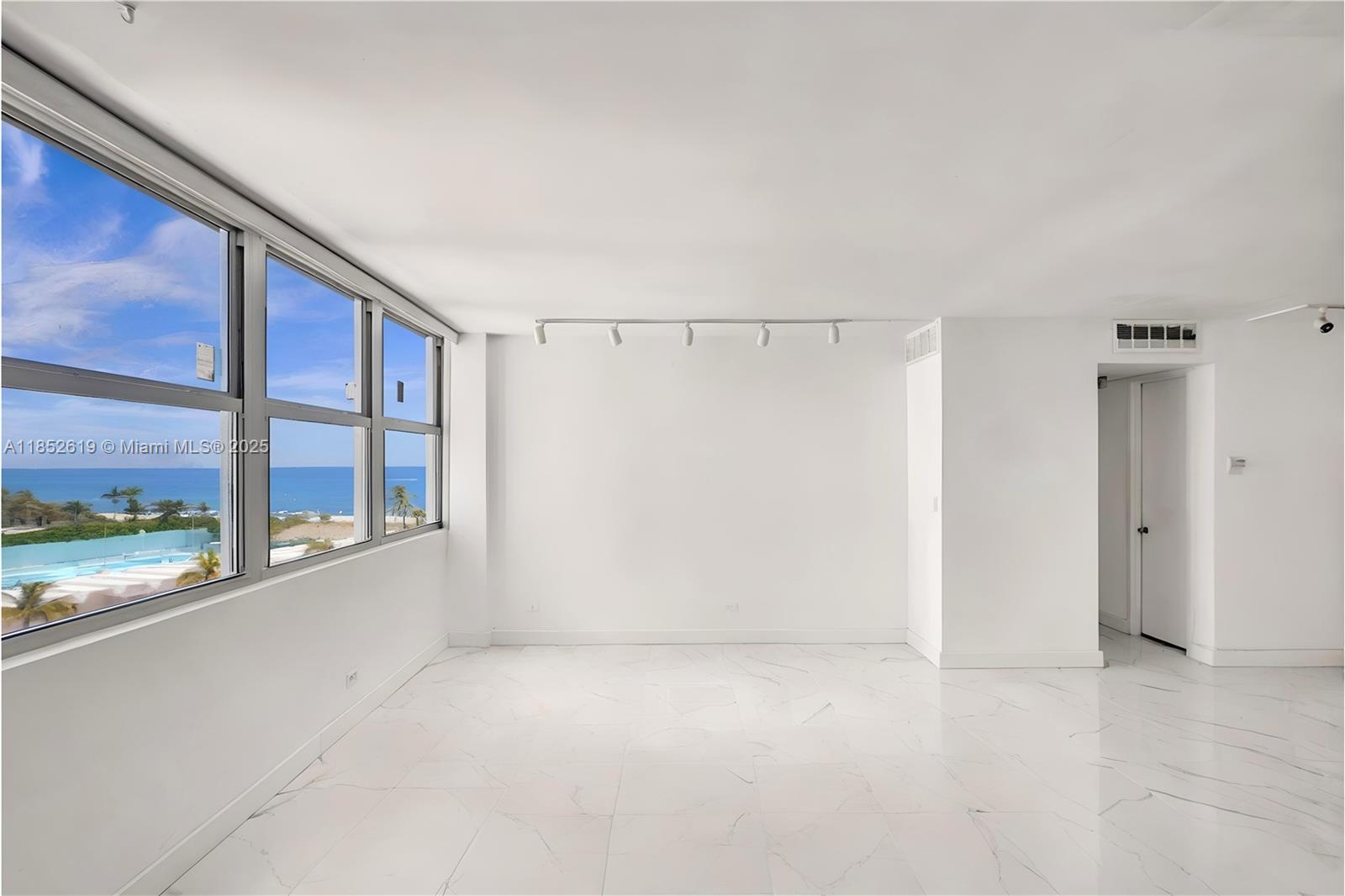 5055 Collins Ave #5A
