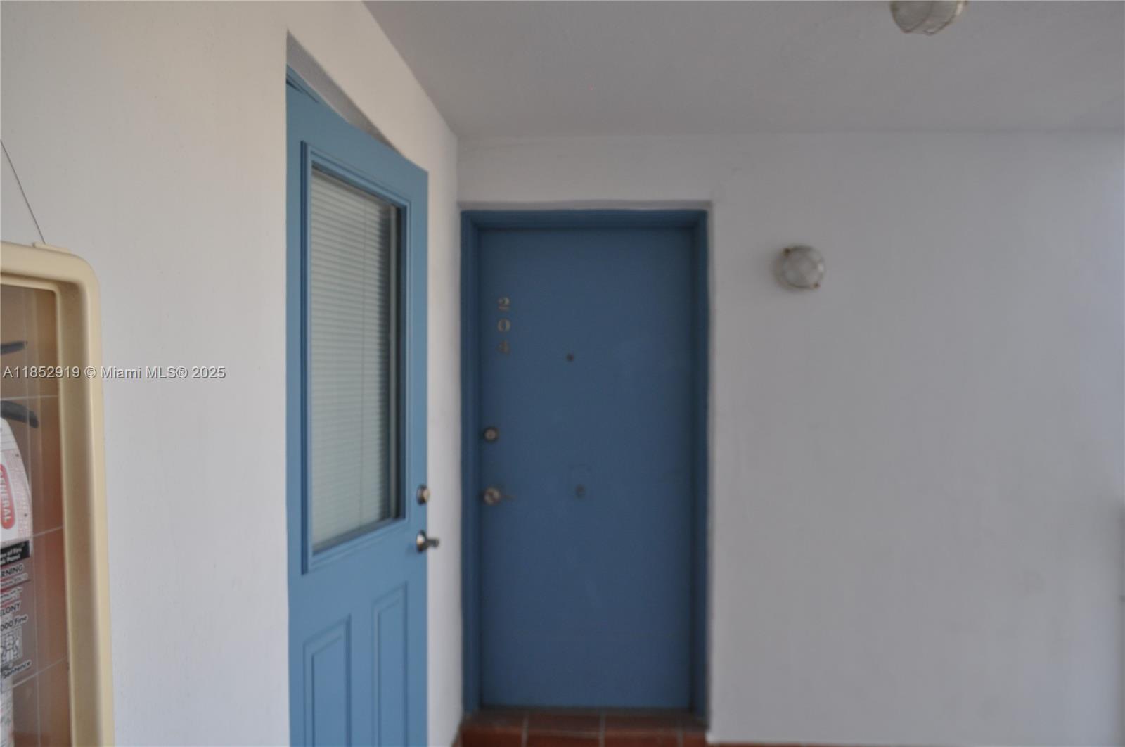 251 Galen Dr #204E Key Biscayne, FL 33149