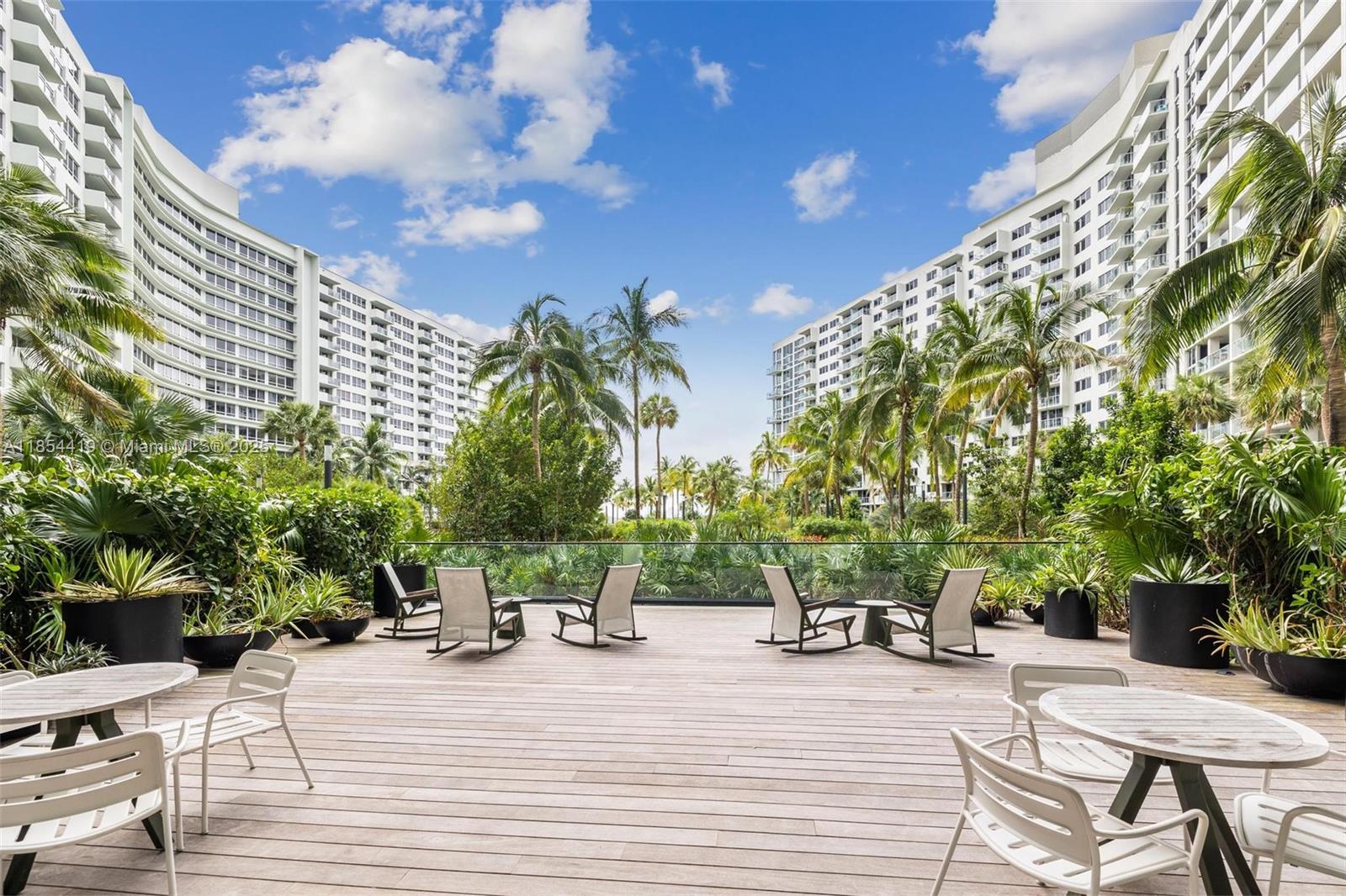 image Flamingo South Beach I Co22