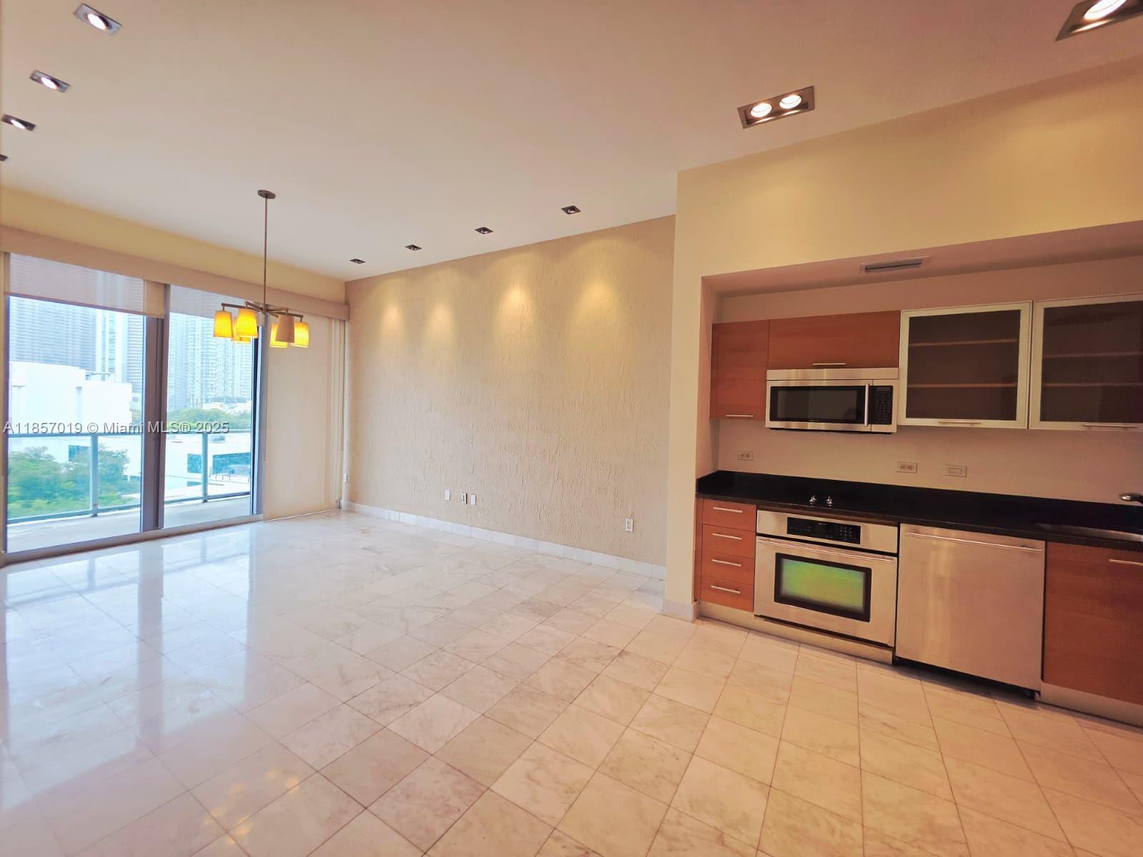 image Two Midtown Miami Condo15