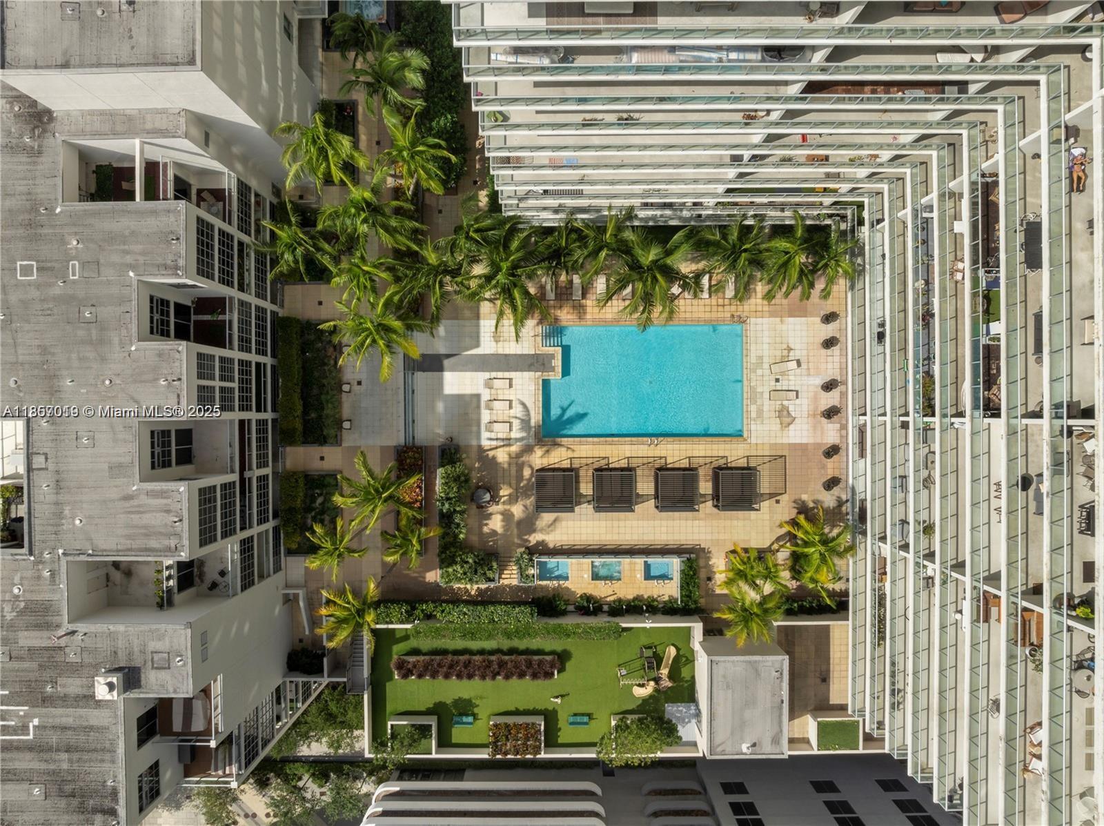 image Two Midtown Miami Condo4